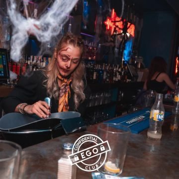 Los Mejores Disfraces para una Halloween party de adultos en una Discoteca:  la Fiesta Espeluznante del Año